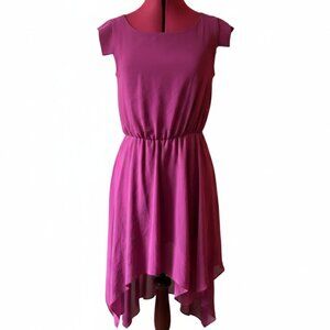 TWIK - Asymmetrical Hi-LowMagenta dress midi Cap short sleeves - Medium